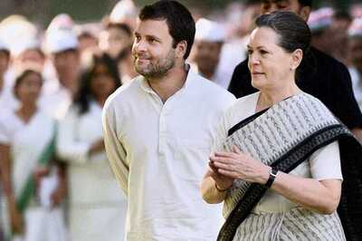 Congress changes its move in National Herald case, Sonia Gandhi, Rahul will appear before lower court, say sources