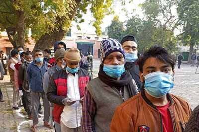 SC Refuses to Entertain PIL Against Promise of Freebies Made by Parties During Polls