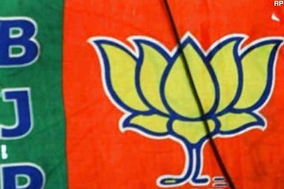 BJP demands doubling salary of contractual teachers