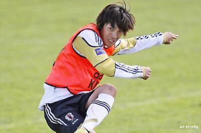 Nakamura retires from international football