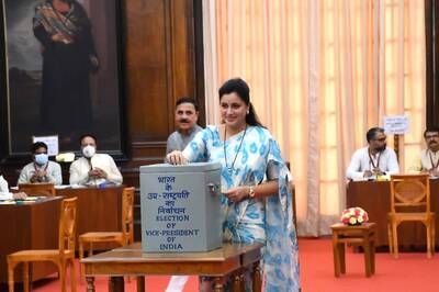 No Relief for MP Navneet Rana in `Bogus' Caste Certificate Case