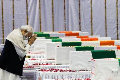 PM Modi, Top Military Brass Pay Tribute to Bipin Rawat, 12 Others; Cremation Today