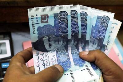 Pakistani Rupee Falls To All-Time Low Against US Dollar