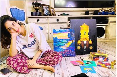 Janhvi Kapoor Has Been Trying Her Hand at Painting, Take a Look at What She's Created