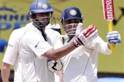 Incredible India: Sehwag scintillates, Dravid dazzles