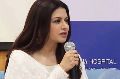 French Press To Pendulum Stretch: Bhagyashree's Exercise Tips To Deal With Frozen Shoulder