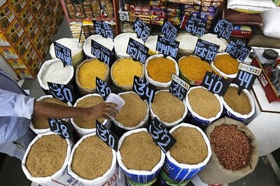 Retail Inflation Inches Up to 2.92% in April Due to Spike in Food Prices