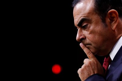 Former Chief Carlos Ghosn Seeks to Attend Nissan Board Meeting
