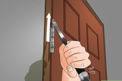 How to Stain a Fiberglass Door