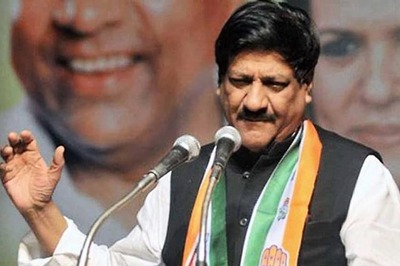 'Out of Desperation': Prithviraj Chavan Accuses Fadnavis of Posting 'Doctored Videos' of AMU Students' Protest