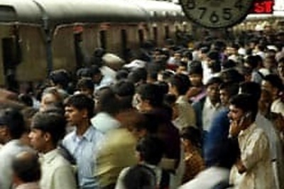 Hoax call delays trains in Mumbai