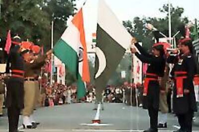 Love thy neighbour? No say India, Pak