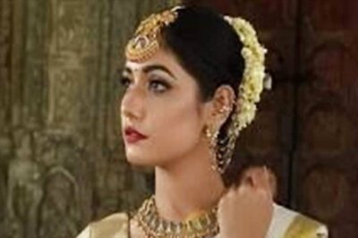 Gold Price Falls In India: Check 22 Carat Rate In Your City On April 24