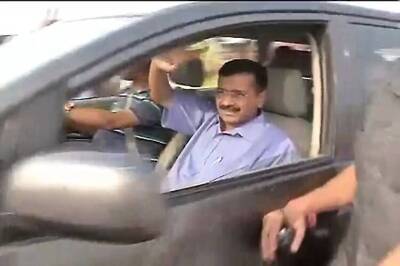 Arvind Kejriwal declares support for Nitish Kumar, the two attack Modi