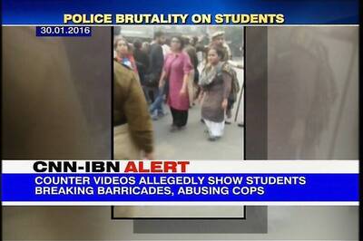 Watch: Students break barricades, hurl abuses at Delhi Police during protest over Rohith's death