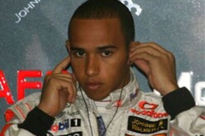 Hamilton crashes in qualifying, taken to hospital