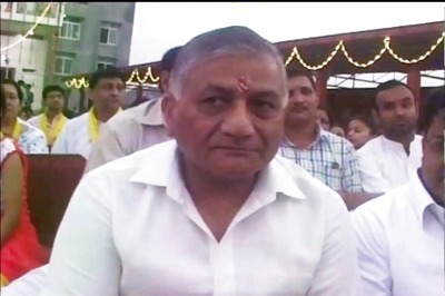 VK Singh shown black flags over Dalit remarks