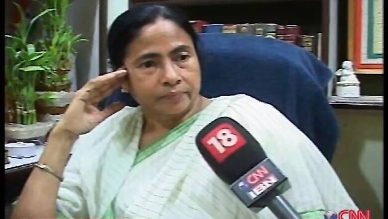 Mamata Banerjee invites Barack Obama to Kolkata