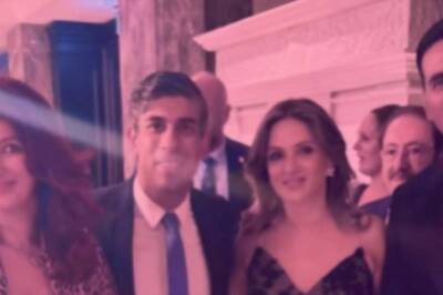 Akshay Kumar And Twinkle Khanna Wear Their Brightest Smiles As They Meet UK PM Rishi Sunak, Photo Goes Viral