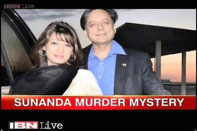 Delhi Police quizzes crew of flight in which Sunanda, Shashi Tharoor fought days before her death