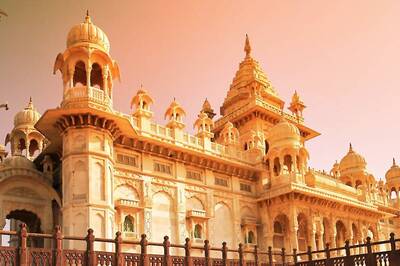 5 Must-Visit Luxury Farm Stays in Rajasthan: Where Nature Meets Opulence
