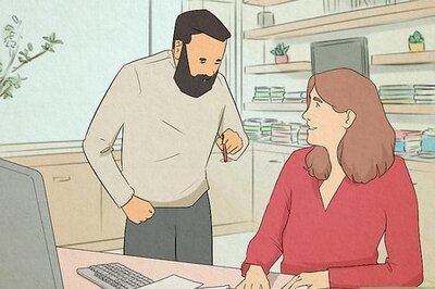 Signs Your Male Coworker Has a Secret Crush on You