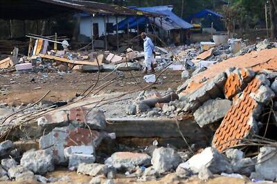 Kollam DC says she didn't permit fireworks display despite leaders' request