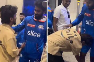 Die-Hard Hardik Pandya Fan Touches His Idol's Feet After Sunrisers Hyderabad vs Mumbai Indians Match