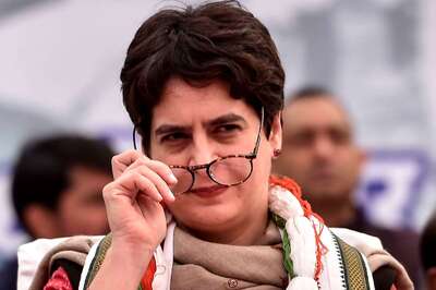 Priyanka Gandhi Writes to UP CM Yogi, Seeks Relief for Middle Class from Covid Impact
