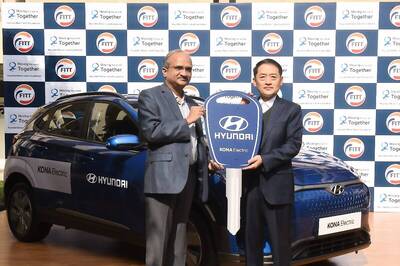 Hyundai Donates Kona Electric SUV to FITT-IIT Delhi For NVH and Battery Technology Research