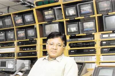 10/10 If You Guess India's Richest Film Producer