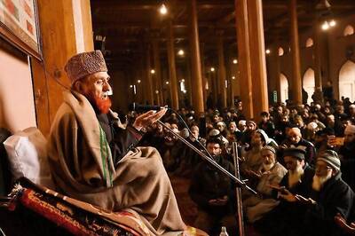 Jamia Masjid in Kashmir holds Friday prayers after 19 weeks