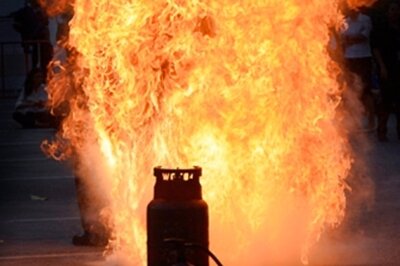 Five Injured in Cylinder Blast in Mumbai