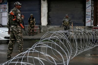 Orders for Phone, Internet Services Shutdown in J&K 'Illegal, Unconstitutional', Supreme Court Informed