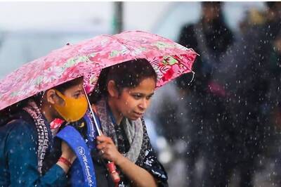 Schools Shut in Tamil Nadu's Mayiladuthurai, Cuddalore Districts Due to Heavy Rainfall