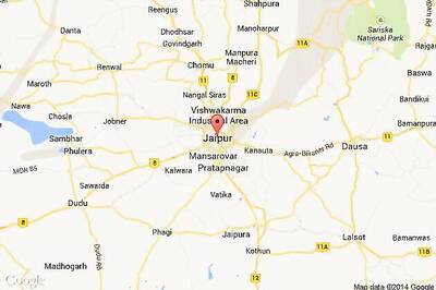 Bus falls into gorge, atleast 15 injured