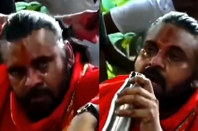 Pawan Kalyan Struggles to Breathe as He Walks to Tirumala Temple Amidst Tirupati Laddoo Controversy, Watch