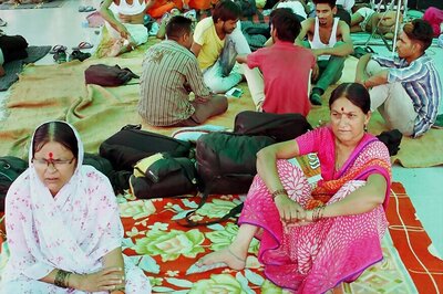 Amarnath Pilgrims Stranded in Srinagar