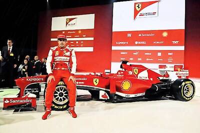Ferrari unveil new F138 car for 2013