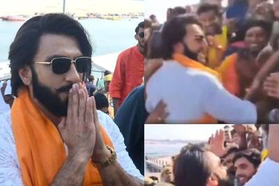 Dad-To-Be Ranveer Singh Greets HUGE Crowd Of Fans With Hugs In Varanasi, Video Goes Viral | Watch