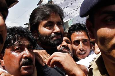 JKLF Chairman Yasin Malik Detained During Protest March in Srinagar