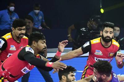 Pro Kabaddi League: Bengaluru Bulls Thrash Haryana Steelers 42-28