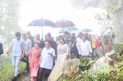Sikkim CM Visits Landslide-Hit Majhua Village As Death Toll Reaches 9; IMD Issue Red Alert Amid Heavy Rains