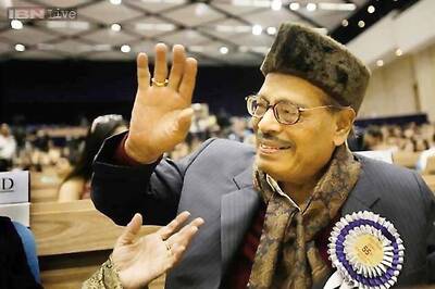 Manna Dey files case against nephew Tarit