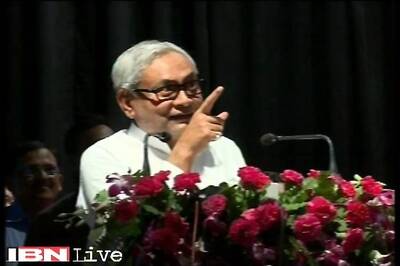 Nitish Kumar heckled at Bihar Foundation event in Delhi, police detain some of the protestors