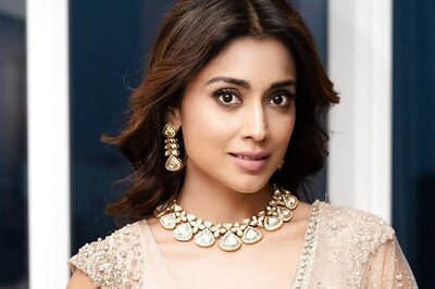 Shriya Saran Aces Minimalistic Ethnic Look In Beige Sheer Saree