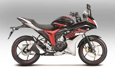 Suzuki Launches Gixxer SP 2017 Series Starting at Rs 81,175