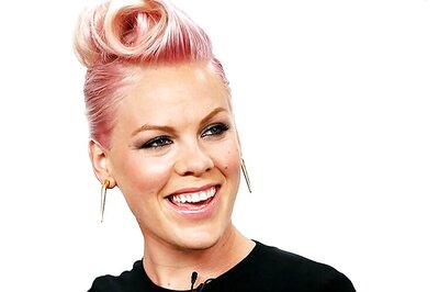Pink to record an original song for 'Alice Through the Looking Glass'