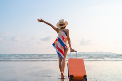 Travelling In The Summer Heat? 6 Safe Travel Tips for a Healthy, Happy Summer