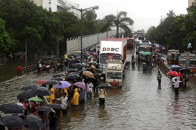  Mumbai rains delay flights by 30 minutes, cause diversions